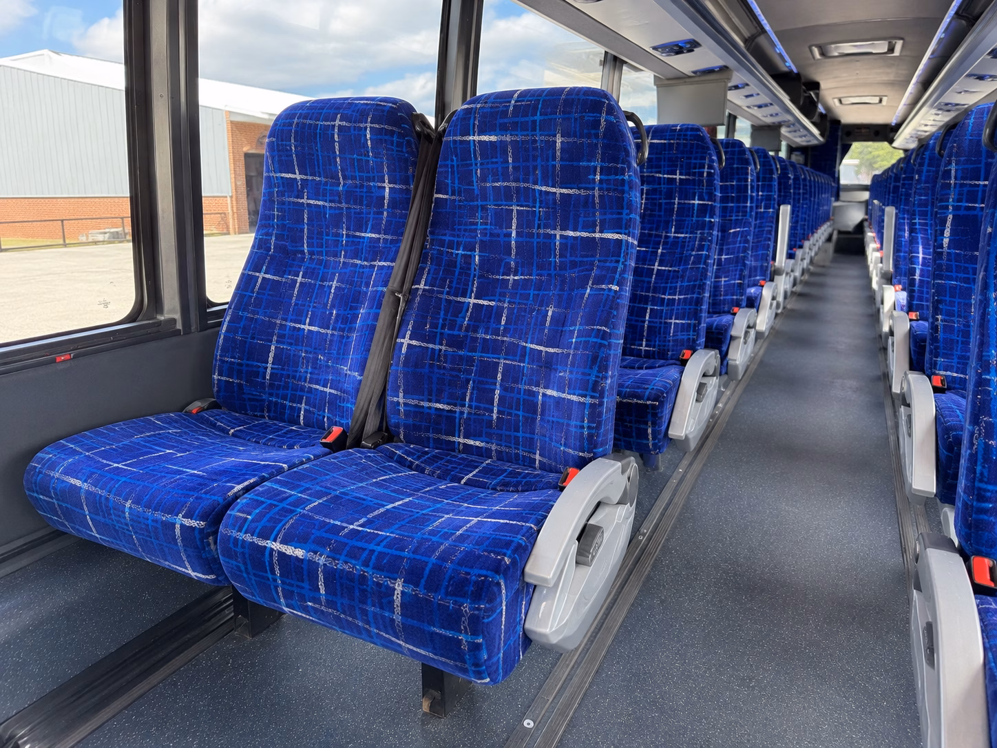 scottsdale airport shuttle bus rentals for private groups